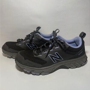 New balance 510 womens black shoes minimal wear